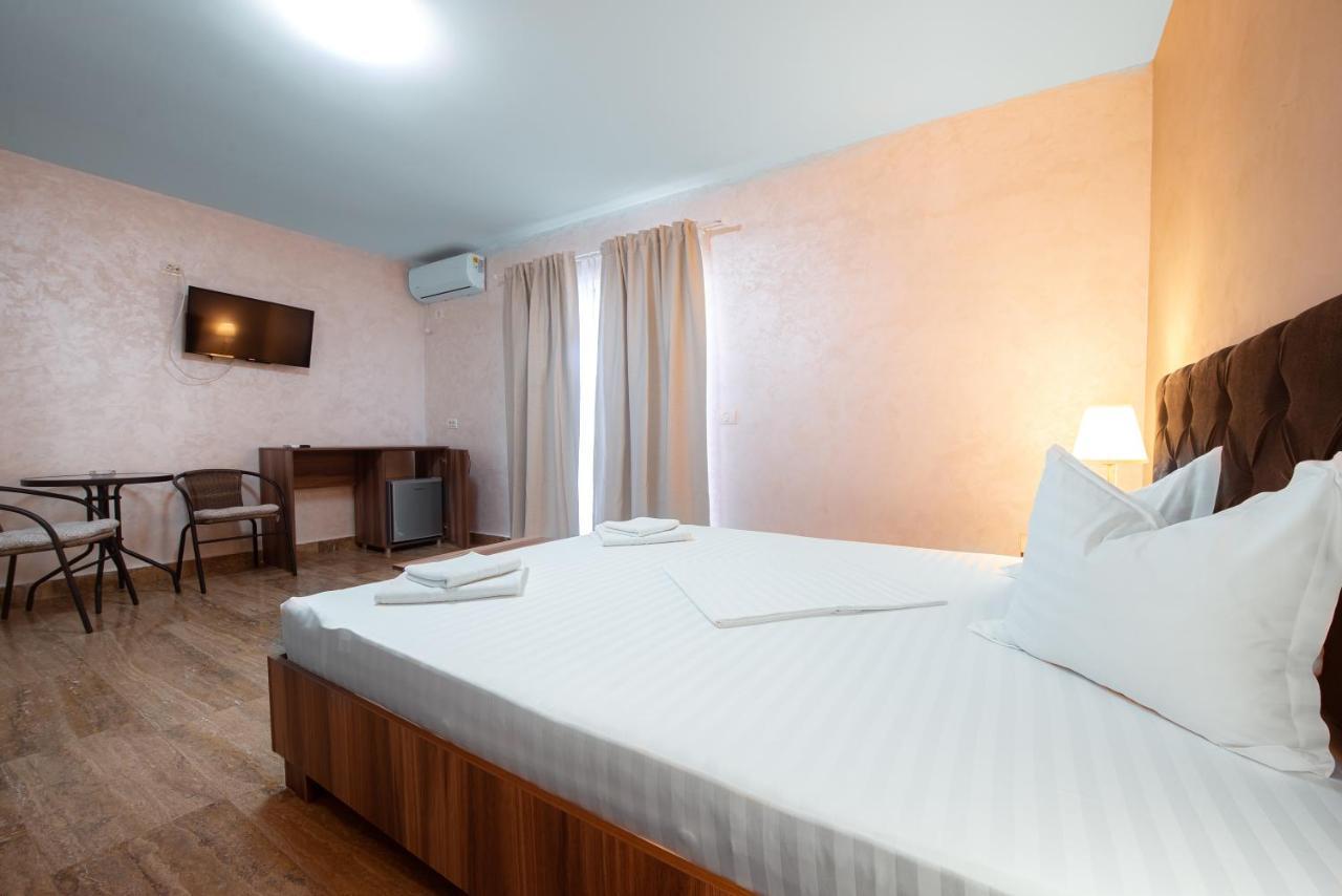 La Dudu Hotel Vama Veche Bagian luar foto