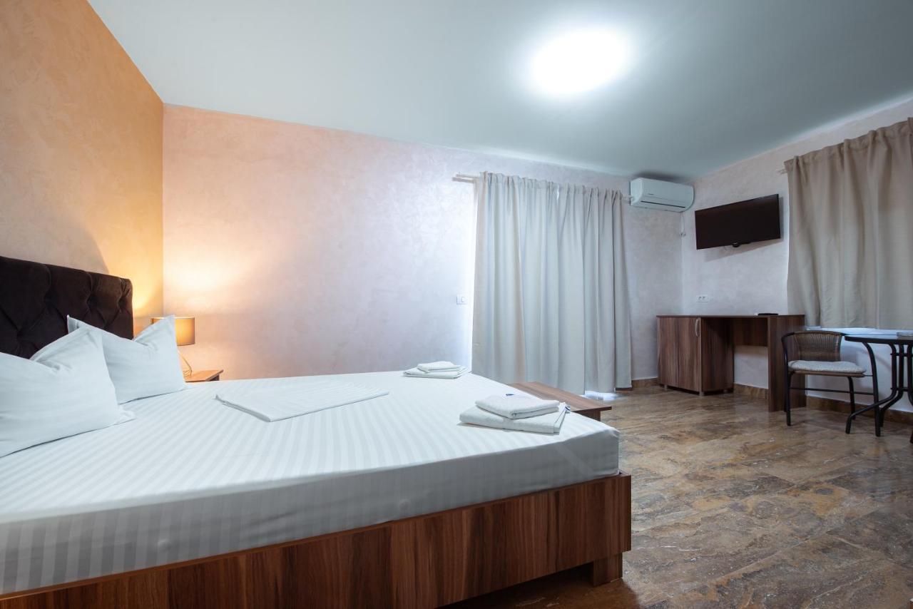 La Dudu Hotel Vama Veche Bagian luar foto